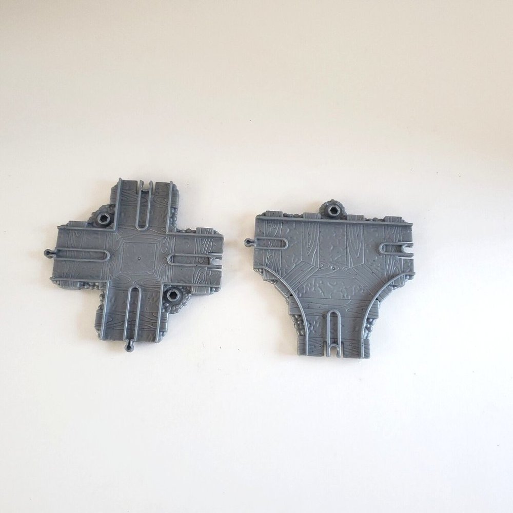 THOMAS & Friends 2 Replacement Railway Cross Track Intersection Pieces V2502
